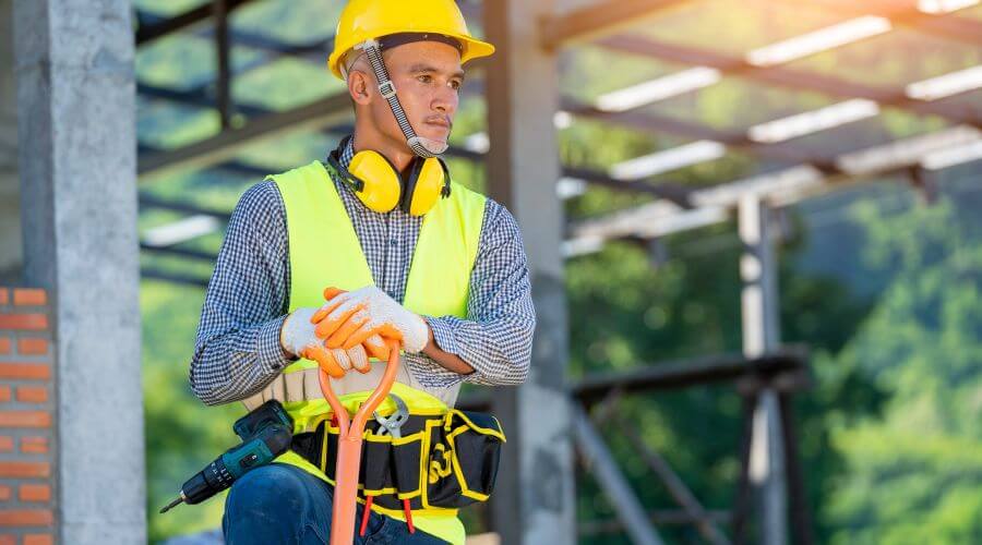 Professional gutter cleaning in Sunol, CA
